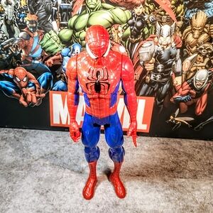 Marvel / Hasbro  Spiderman 12-Inch Titan Series Figure • 4-Yrs. - Up• Super Size